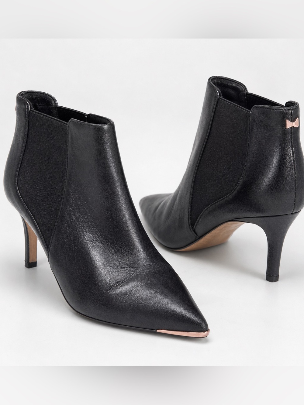 Ted Baker London Black Leather Ankle Boots Rose Gold Toe Cap Bow Detail EU 40